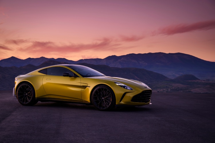 aston-martin-vantage-3