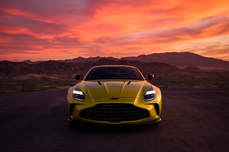 aston-martin-vantage-6