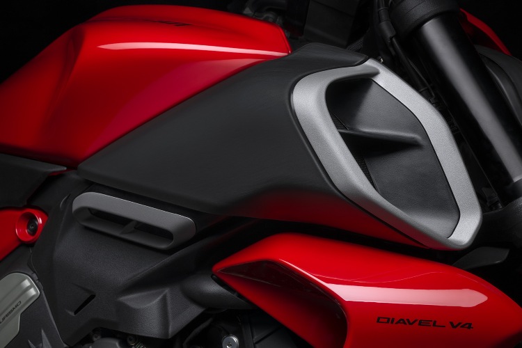 ducati-diavel-v4-6