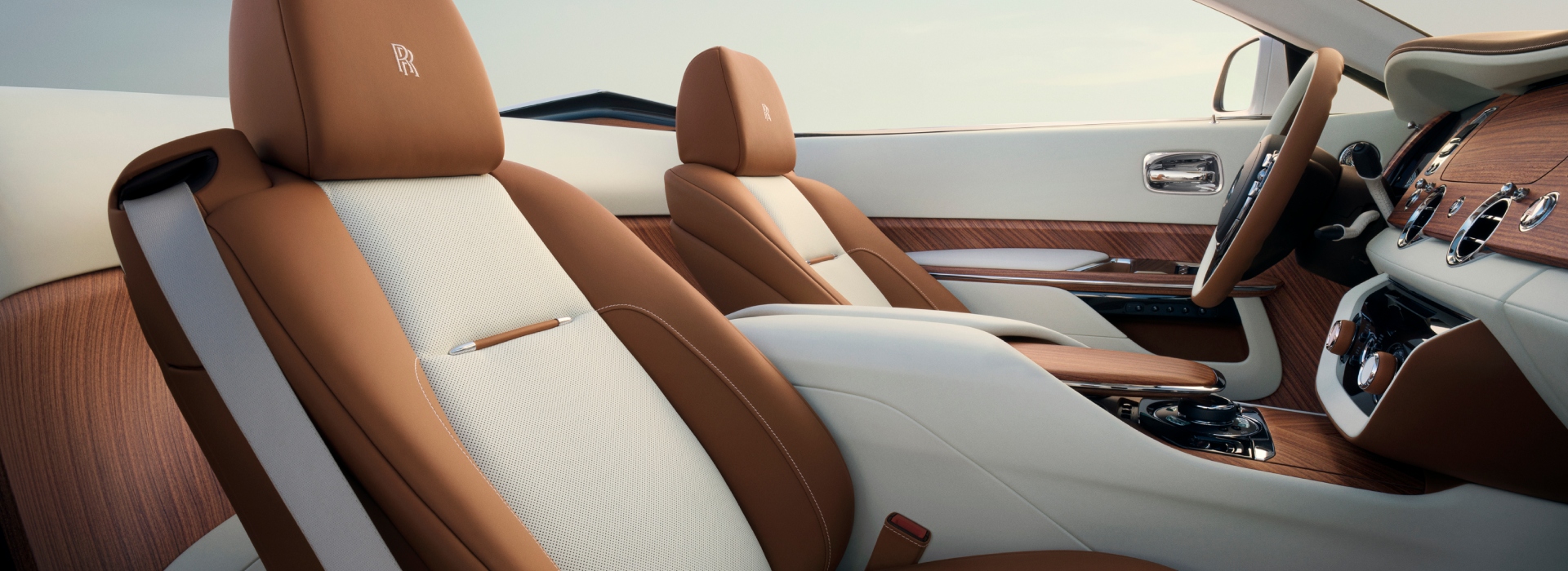 Rolls-Royce presents Arcadia Droptail: Bespoke Coachbuild as a Haven of Peace