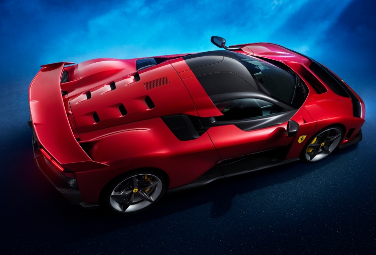 f80-novi-ferrari-superautomobil-8