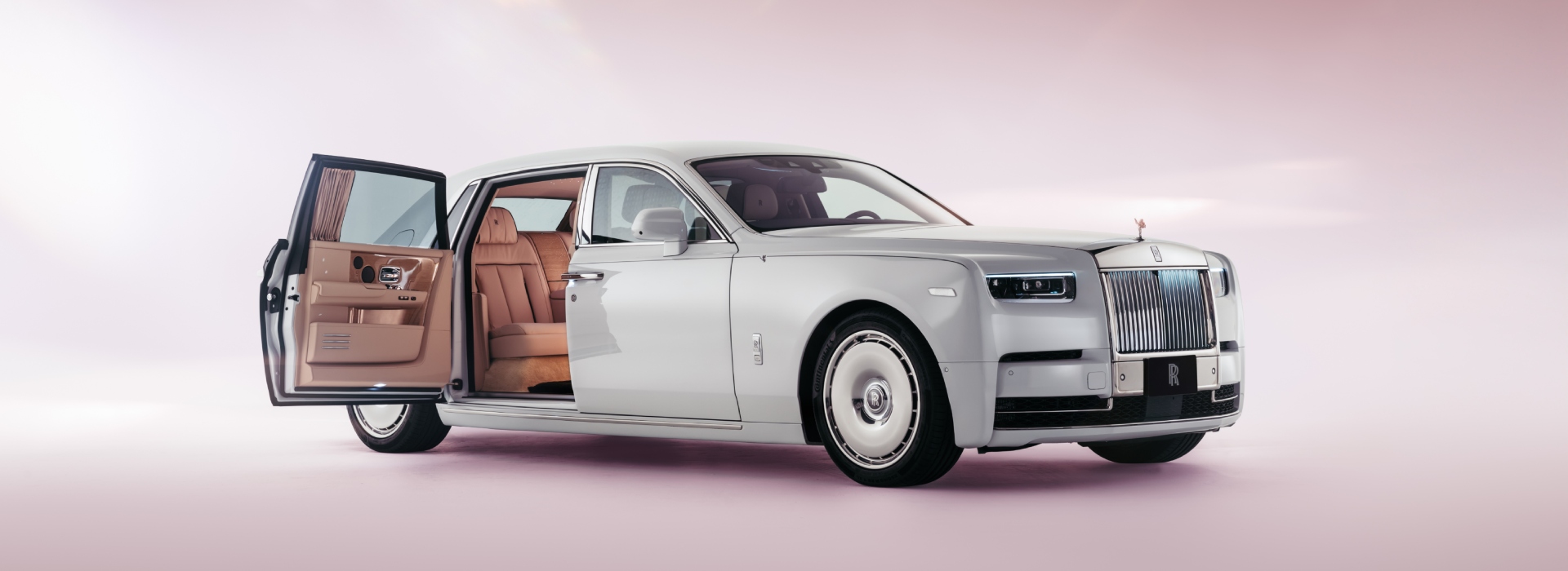 Rolls-Royce Phantom Cherry Blossom: A Floral Poem of Transience, Memories, and Timeless Elegance