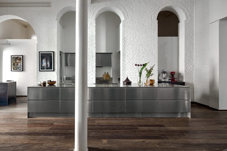 abimis-kuhinje-ostrvska-elegancija-u-celiku-za-savremene-enterijere-4