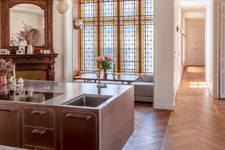 abimis-kuhinje-ostrvska-elegancija-u-celiku-za-savremene-enterijere-14