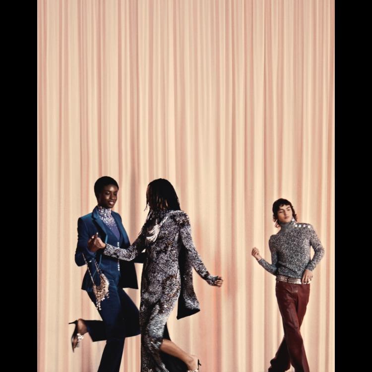 rabanne-resort-2026-kampanja-u-ritmu-svetlucave-plesne-noci-3