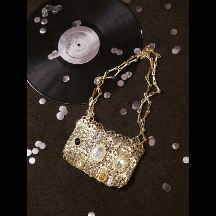 rabanne-resort-2026-kampanja-u-ritmu-svetlucave-plesne-noci-5