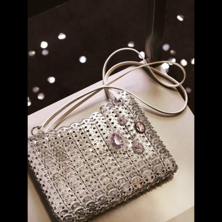 rabanne-resort-2026-kampanja-u-ritmu-svetlucave-plesne-noci-9