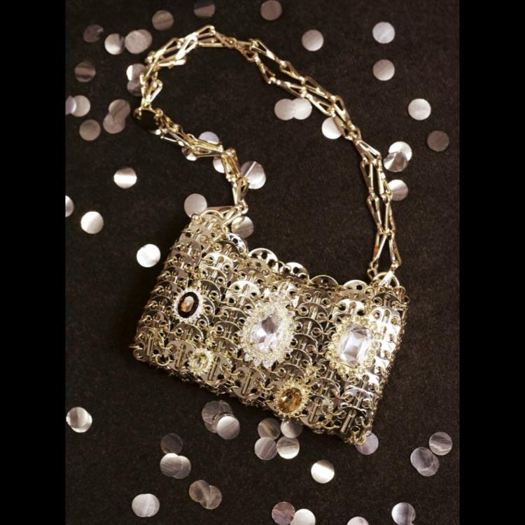 rabanne-resort-2026-kampanja-u-ritmu-svetlucave-plesne-noci-11