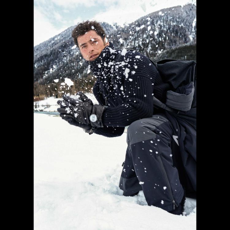 giorgio-armani-neve-aw2526-alpinisticka-elegancija-u-najcistijem-armani-izrazu-20