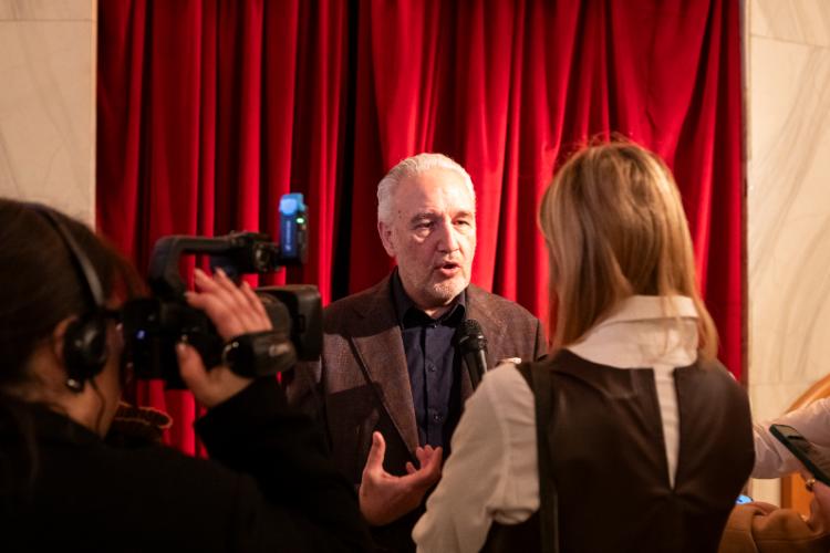 08-carlo-urbinati-press-conference-salone-del-mobile-25-02-04