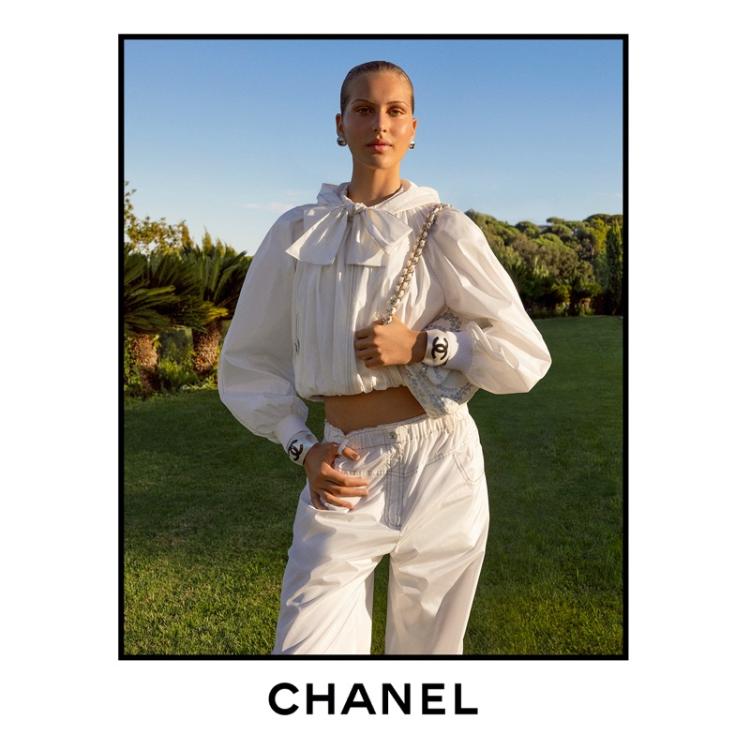 chanel-coco-beach-2025-letnji-luksuz-kraj-bazena-u-znaku-francuske-elegancije-4