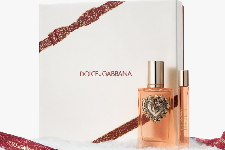 where-wonder-begins-dolcegabbana-otkriva-magiju-praznicnog-darivanja-11