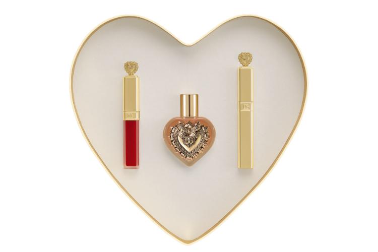 where-wonder-begins-dolcegabbana-otkriva-magiju-praznicnog-darivanja-21