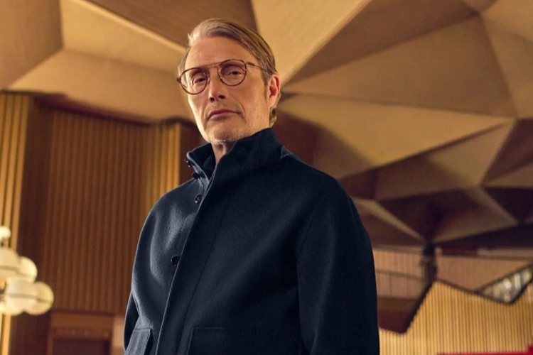 mads-mikelsen-otelotvoruje-besprekornu-eleganciju-u-zegna-zimskoj-kampanji-2025-5