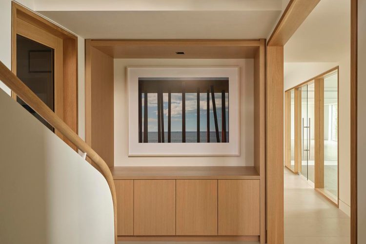 georgian-bay-beach-house-kanada-and-pierre-savremena-arhitektura-luksuzna-kuca-prirodni-materijali-2-5