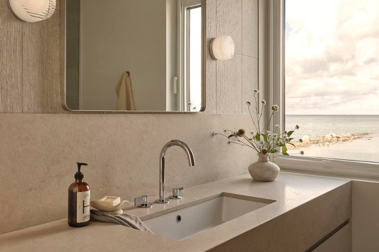 georgian-bay-beach-house-kanada-and-pierre-savremena-arhitektura-luksuzna-kuca-prirodni-materijali-2-7