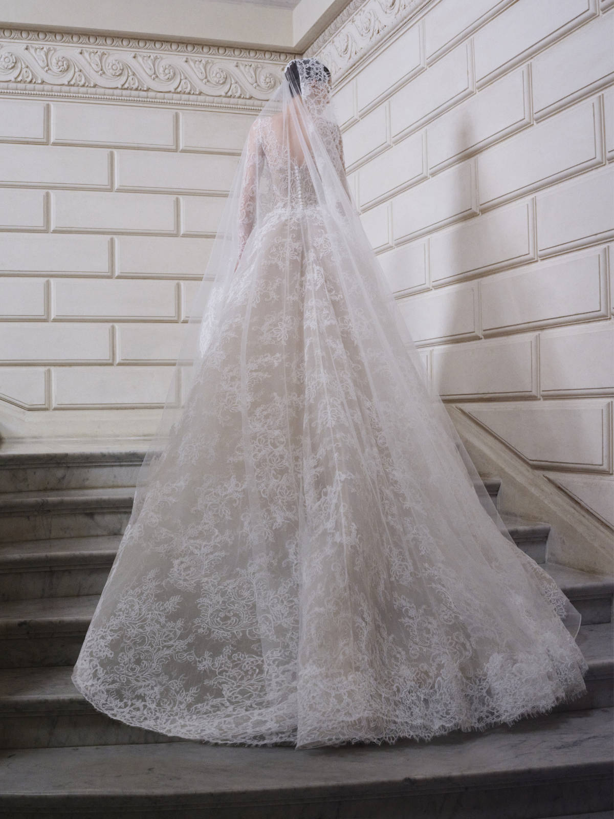 elie-saab-bridal-2027-luksuzne-vencanice-couture-kolekcija-pariz-visoka-moda-vencanje-19