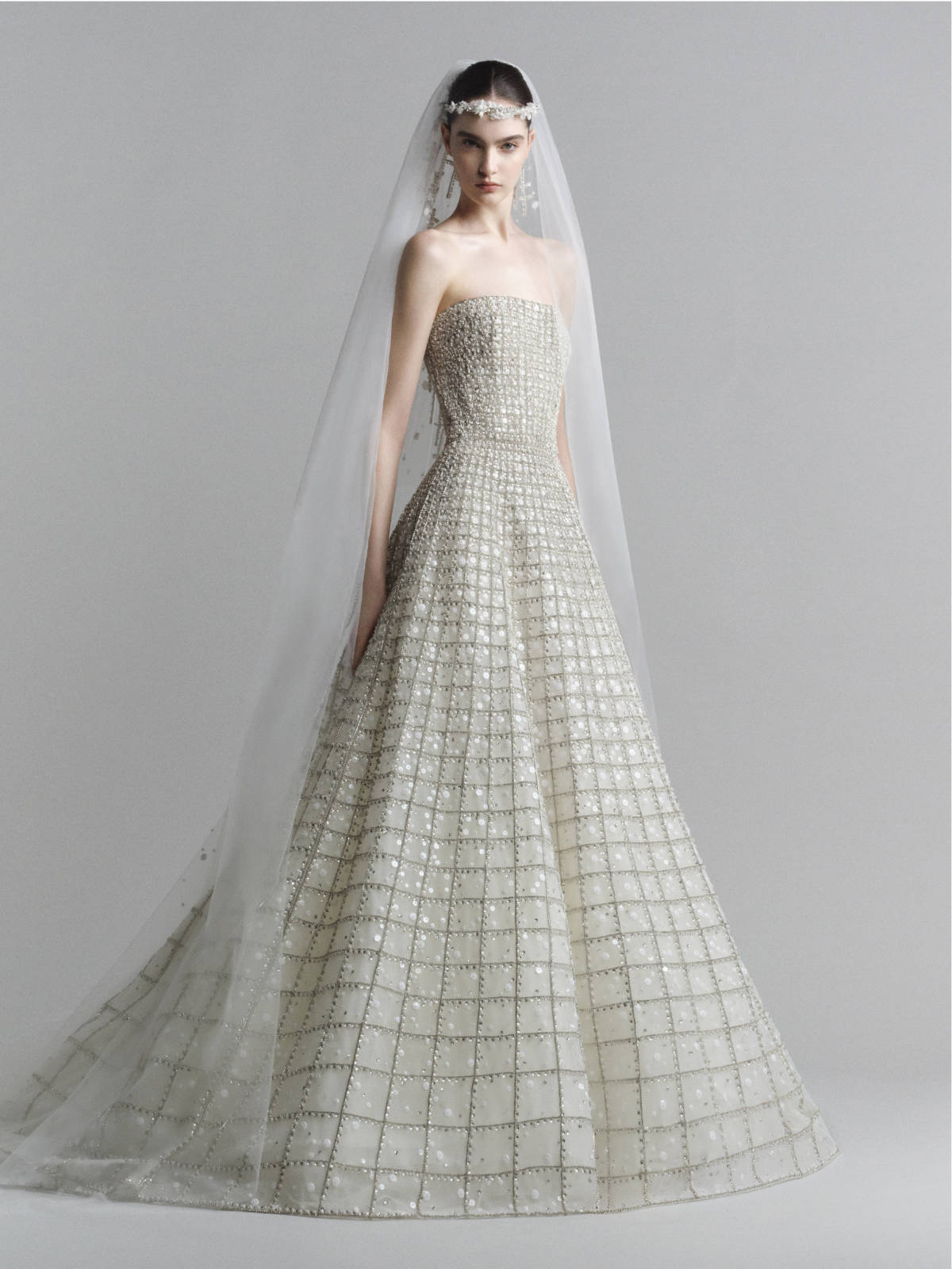 elie-saab-bridal-2027-luksuzne-vencanice-couture-kolekcija-pariz-visoka-moda-vencanje-28