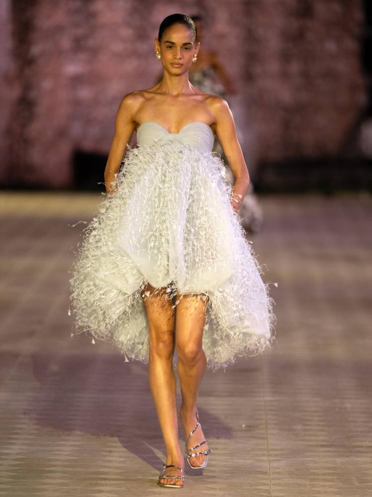 oscar-de-la-renta-pre-fall-2026-santo-domingo-dominikanska-moda-luksuz-couture-kolekcija-30