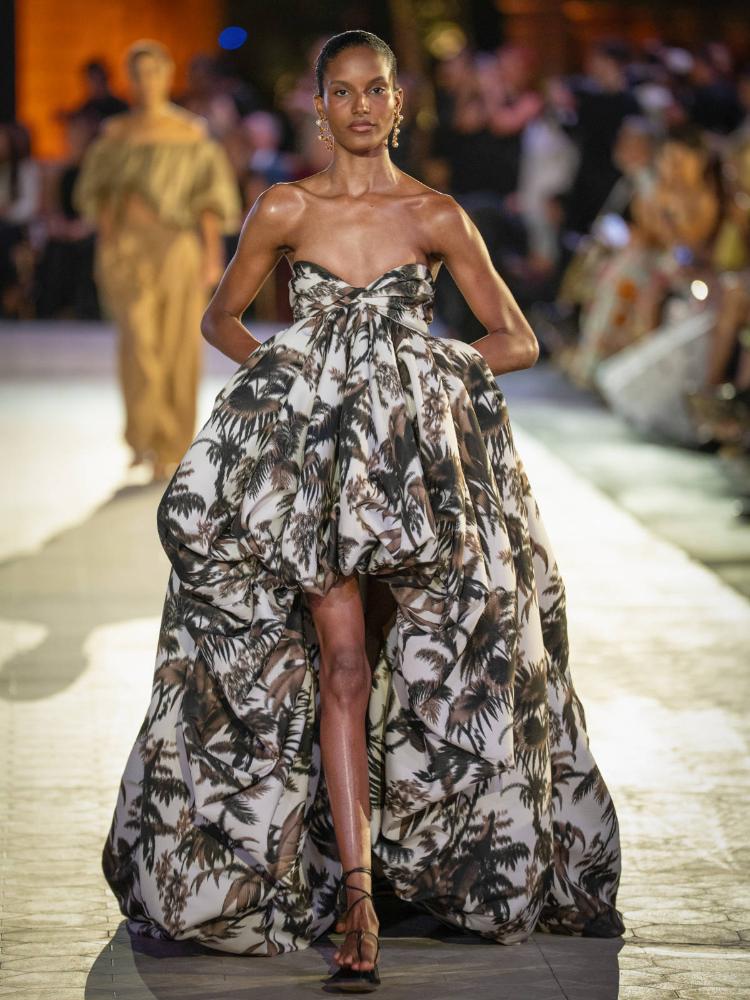 oscar-de-la-renta-pre-fall-2026-santo-domingo-dominikanska-moda-luksuz-couture-kolekcija-31