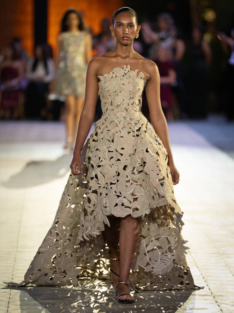 oscar-de-la-renta-pre-fall-2026-santo-domingo-dominikanska-moda-luksuz-couture-kolekcija-48