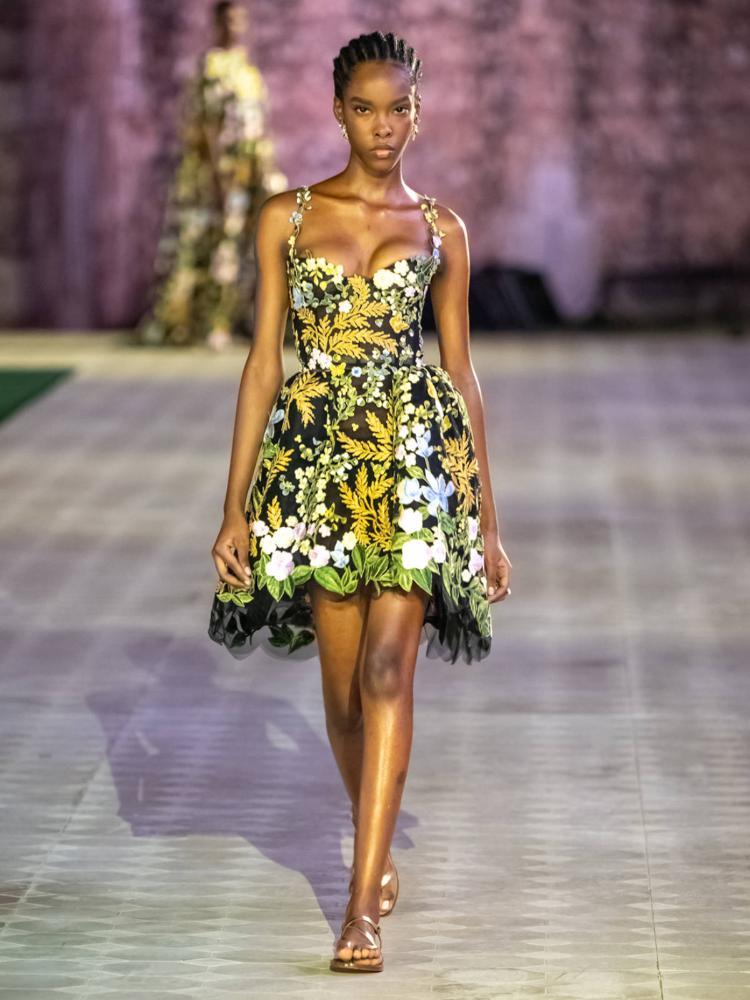 oscar-de-la-renta-pre-fall-2026-santo-domingo-dominikanska-moda-luksuz-couture-kolekcija-50