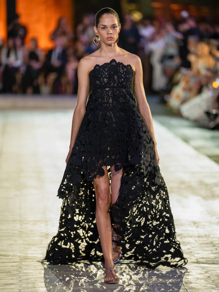 oscar-de-la-renta-pre-fall-2026-santo-domingo-dominikanska-moda-luksuz-couture-kolekcija-54