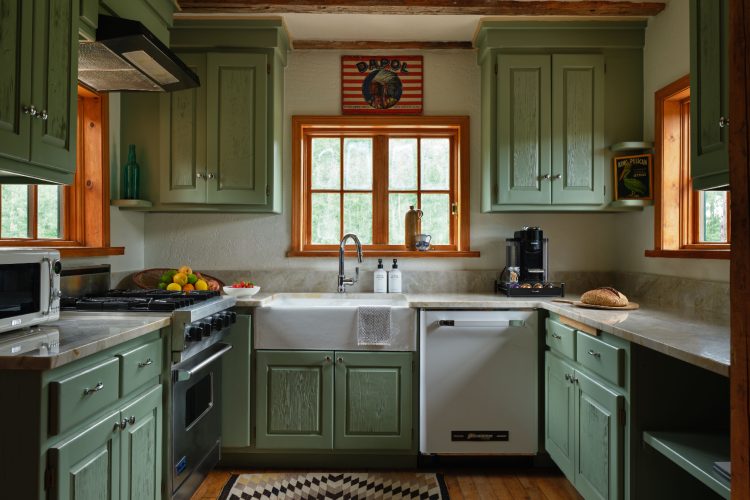 dunton-hot-springs-kolorado-luksuzni-resort-renovacija-planinski-retreat-amerika-26