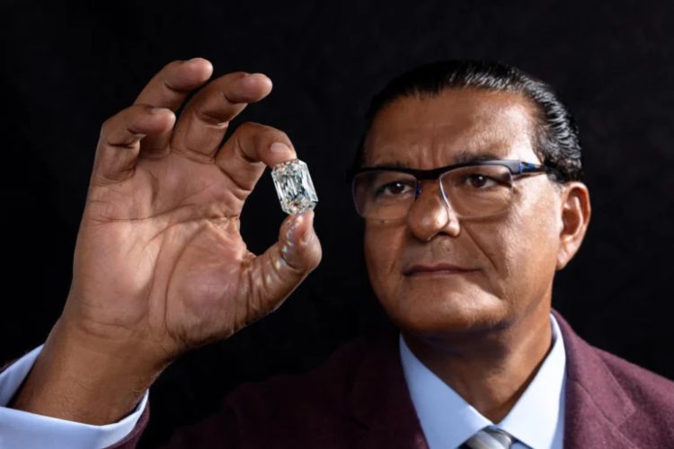 jacob-and-co-billionaire-double-tourbillon-angel-cut-dijamanti-luksuzni-sat-2026-5