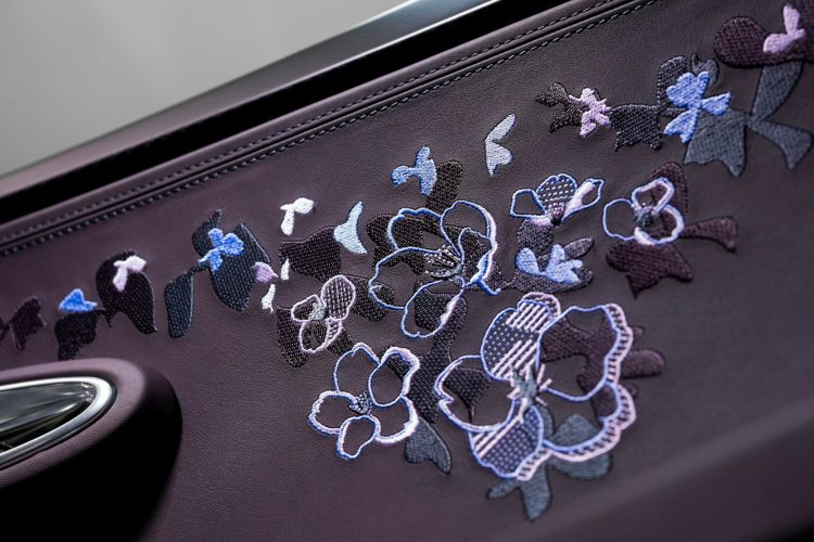 bugatti-w16-mistral-caroline-2026-luksuzni-hiperautomobil-sur-mesure-lavender-violet-carbon-11