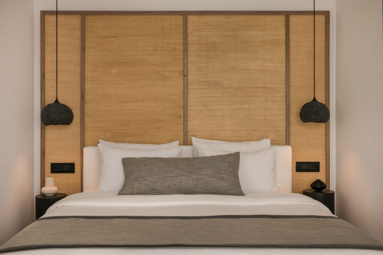 grace-mykonos-hotel-luksuzni-boutique-mikonos-agios-stefanos-infinity-pool-egejsko-more-1