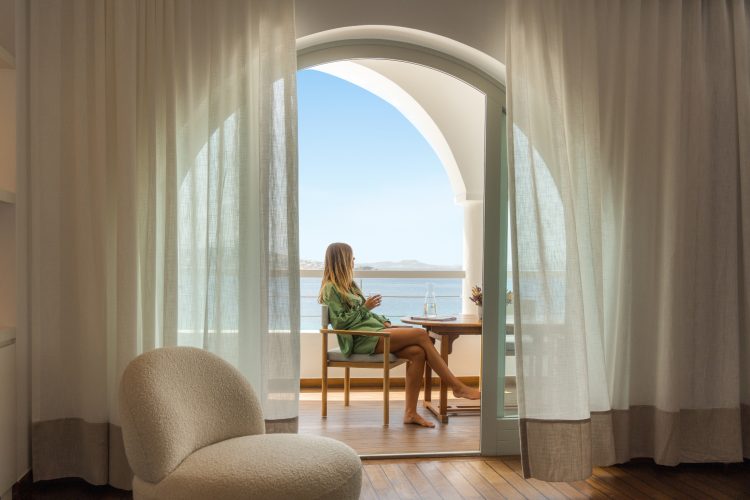 grace-mykonos-hotel-luksuzni-boutique-mikonos-agios-stefanos-infinity-pool-egejsko-more-14