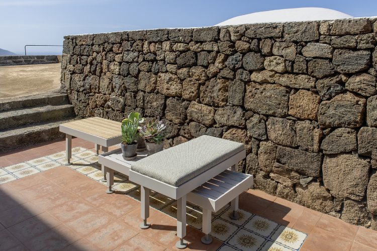 ethimo-seeds-kolekcija-kristina-celestino-outdoor-namestaj-terakota-tikovina-dizajn-10