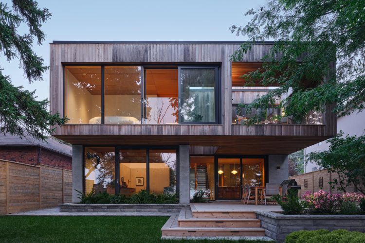 house-of-monitors-arhitektura-svetlosti-i-materijala-2