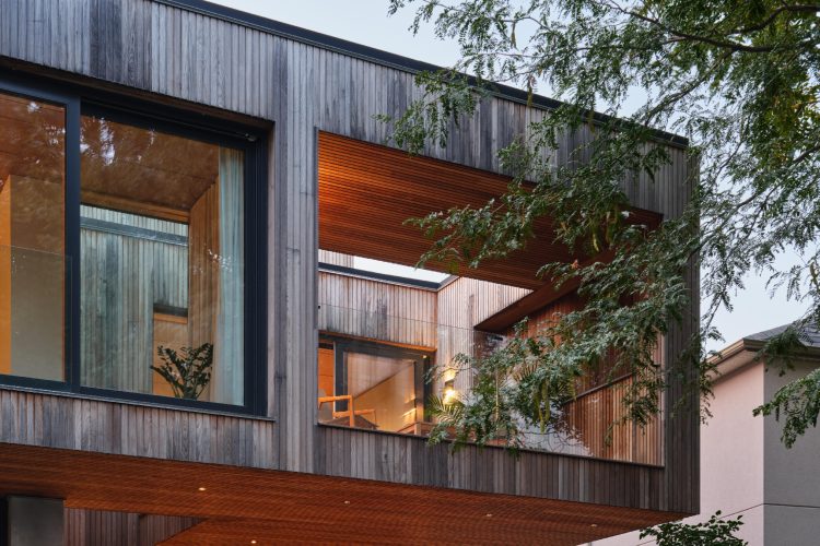 house-of-monitors-arhitektura-svetlosti-i-materijala-3