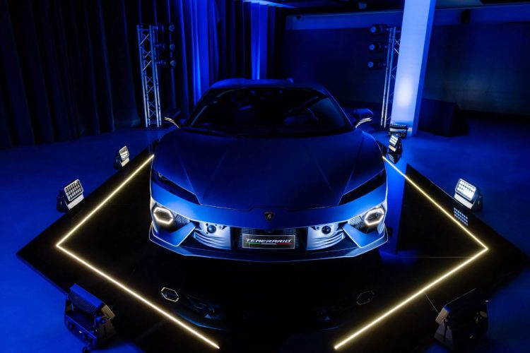 lamborghini-bebi-superautomobil-tezak-skoro-kao-hummer-h3-1