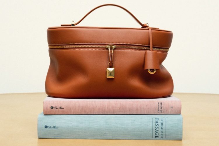 loro-piana-extra-softy-torba-proleceleto-2026-tiha-elegancija-u-pokretu-1