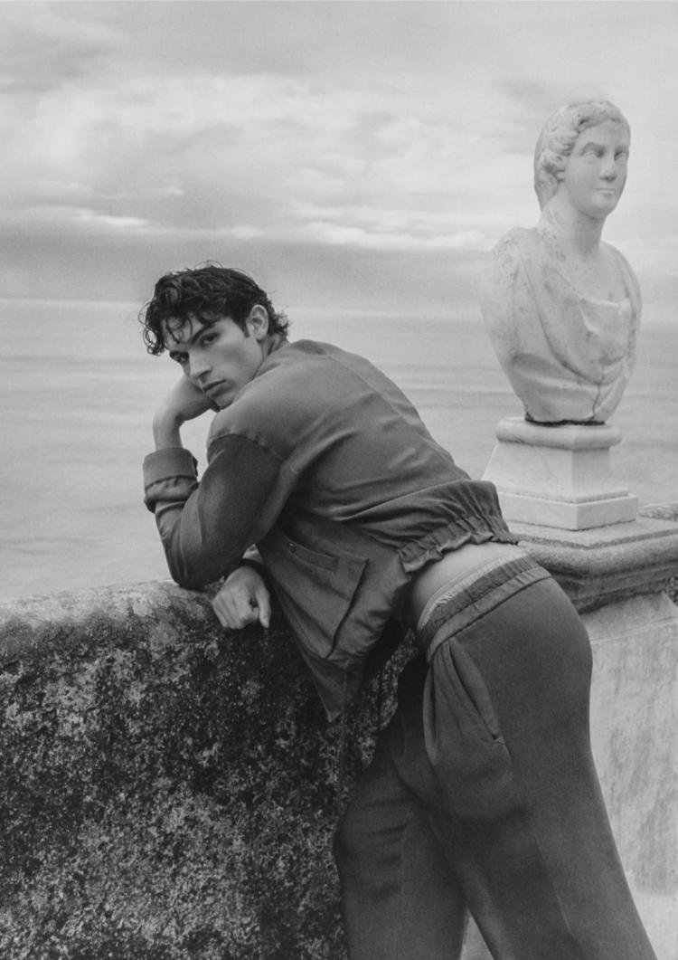 giorgio-armani-mare-2026-armani-mare-giorgio-armani-resort-kolekcija-luksuzna-moda-mediteranska-moda-porto-cervo-mikonos-forte-dei-marmi-ravelo-luksuzna-let