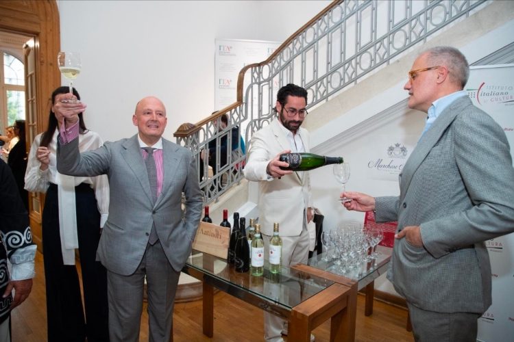 salon-of-excellence-florence-edition-italian-cultural-institute-belgrade-florentine-craftsmanship-lu-12
