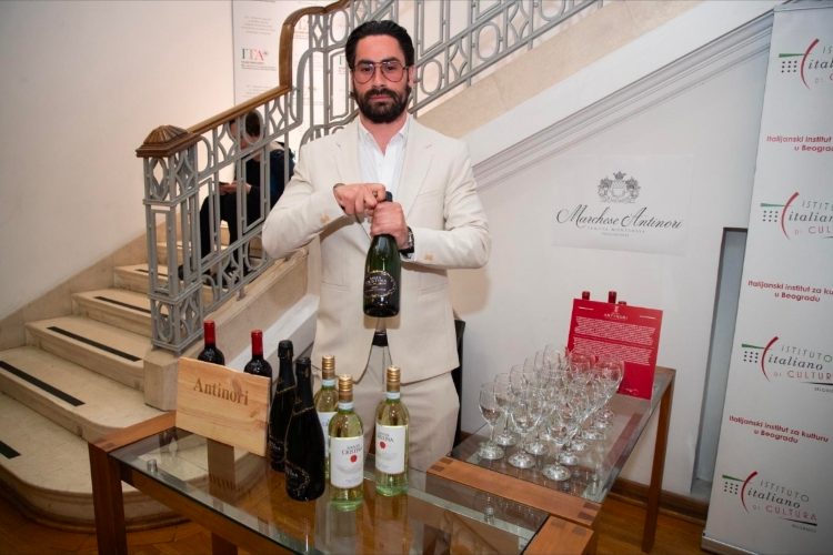 salon-of-excellence-florence-edition-italian-cultural-institute-belgrade-florentine-craftsmanship-lu-17