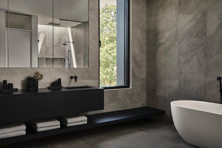 house-117-toronto-izen-architecture-luksuzna-moderna-kuca-dizajn-enterijera-kanada-arhitektura-10