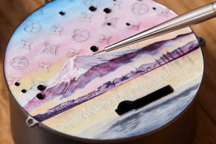 louis-vuitton-escale-au-mont-fuji-dzepni-sat-haute-horlogerie-louis-vuitton-mont-fuji-japan-luksuzni-sat-11