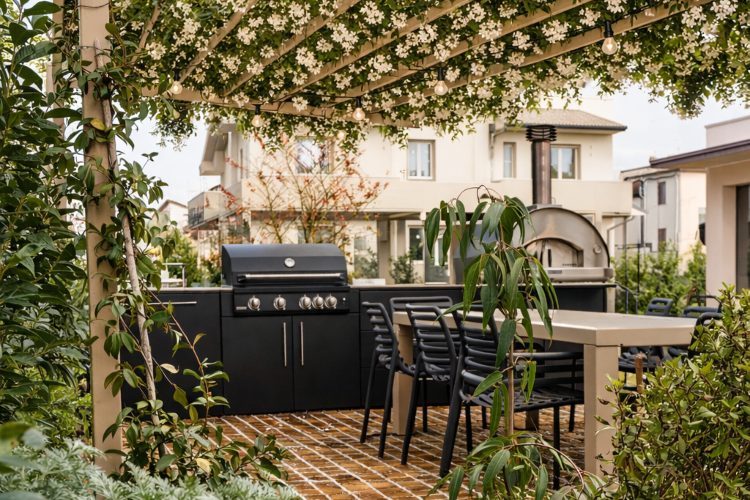 sensory-suite-privatni-vrt-wellness-sauna-jacuzzi-qu-osvetljenje-brillo-magritte-dizajn-vrta-7