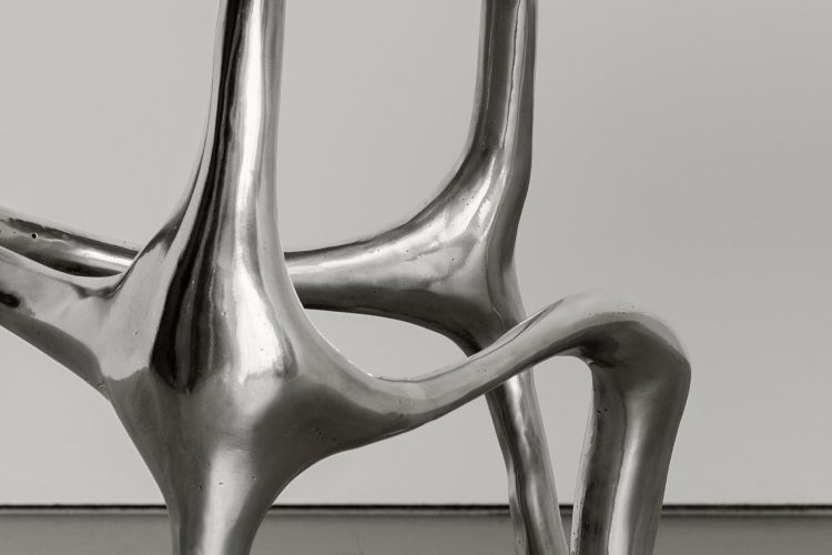 sami-savatli-love-kolekcija-love-chair-side-table-kolekcionarski-dizajn-namestaj-2026-1