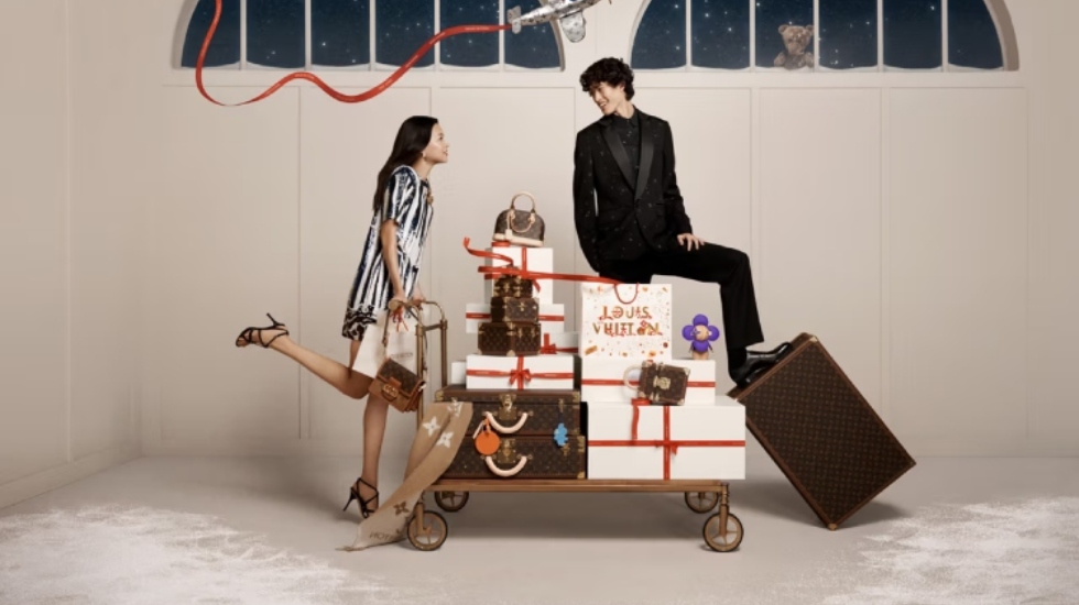Louis Vuitton Trunks in the Spotlight for the Holidays