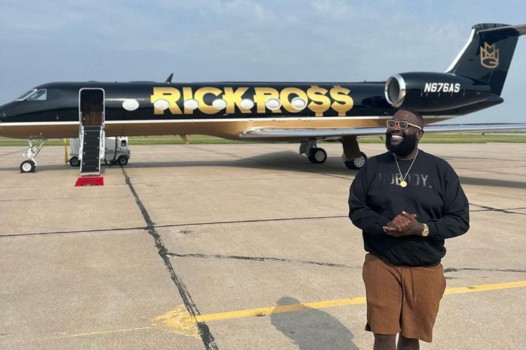 American rapper Rick Ross showed his private Gulfstream G550