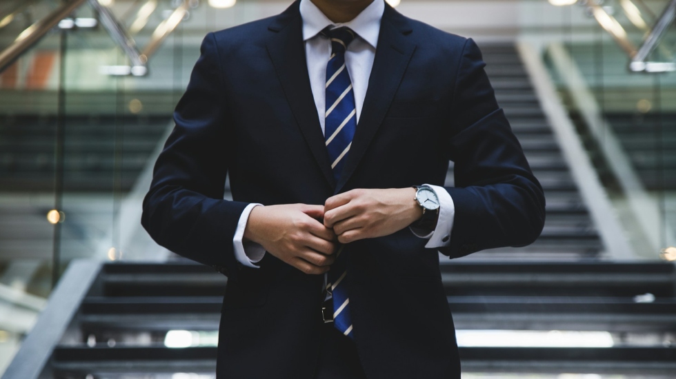 Formal Attire and Suit Trends for Men in 2024