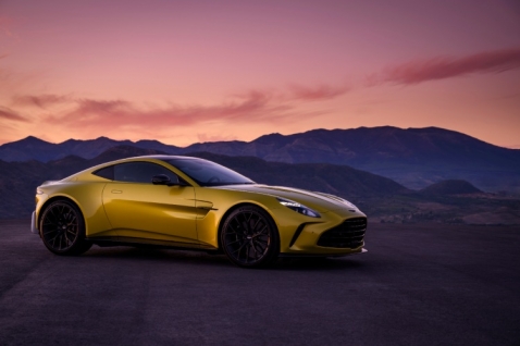 aston-martin-vantage-3.jpg