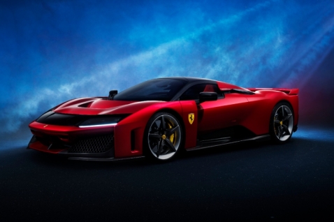 f80-novi-ferrari-superautomobil-1.jpg