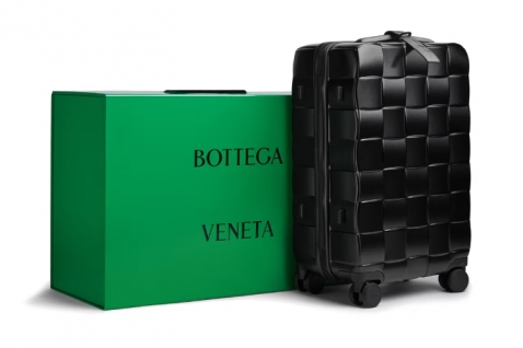 bottega-veneta-predstavlja-odyssey-kofer-inspirisan-legendarnim-pletenim-torbama (1).jpg